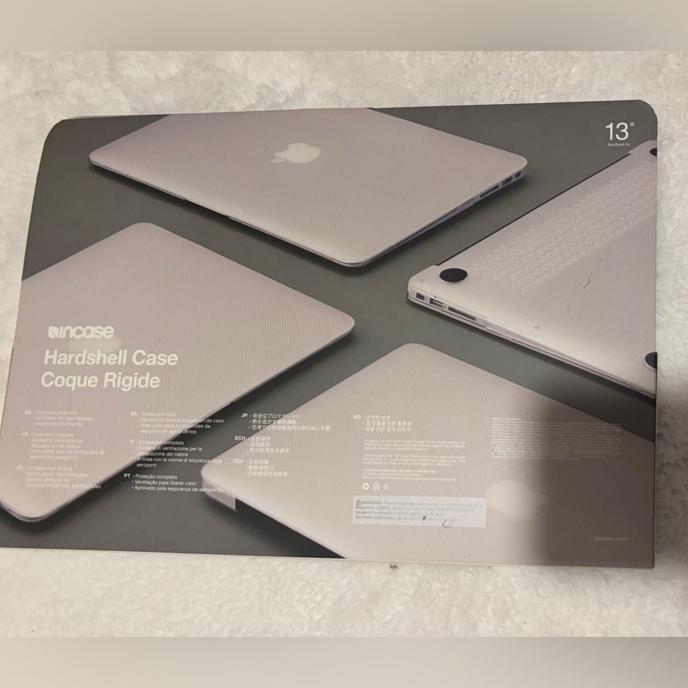 Incase Clear Computer Case 13 Inch MacBook Air Never been opened NWT